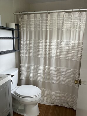 Bathtub