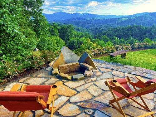 8000sf Luxurious Estate with Majestic Mountain Views Black Mountain / Asheville