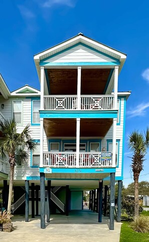 Exterior - 6BR Sleeps 18 | PVT Pool | Walk to Beach | 827 (Murrells Inlet)