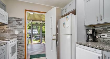 Enchanting dog-friendly home w/ grill, firepit, full kitchen, & washer/dryer