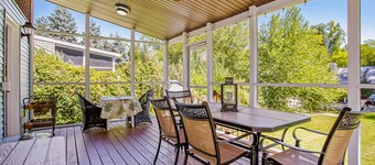 Enchanting dog-friendly home w/ grill, firepit, full kitchen, & washer/dryer