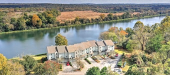 Beautiful 3BR Townhouse