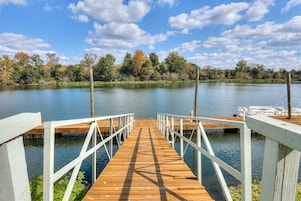 Signature Townhome, 3 Bedrooms, Balcony, River View | Water view