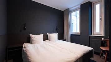 Standard Double Room, 1 King Bed | Premium bedding, down comforters, desk, blackout drapes