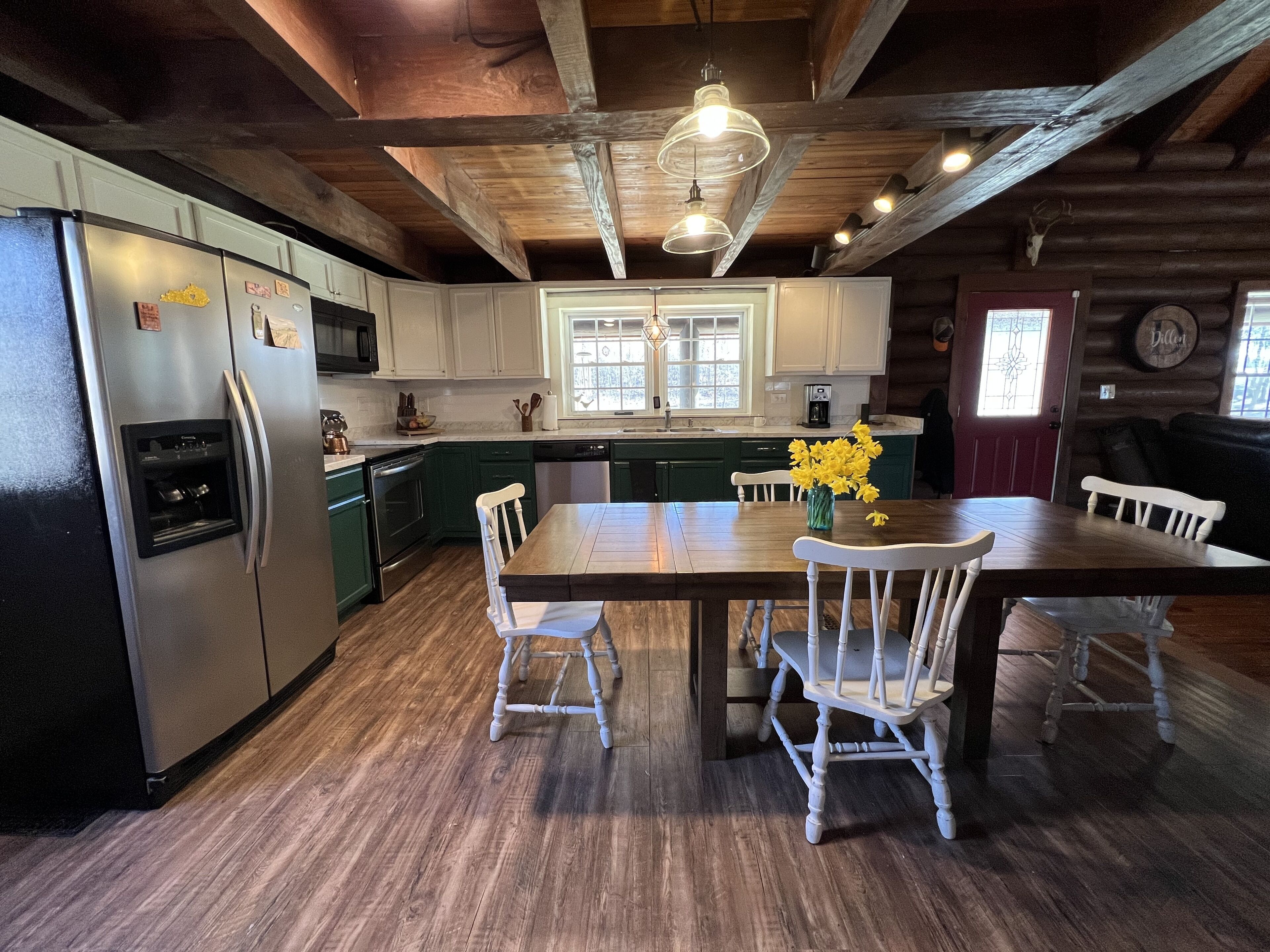 Top 14 PetFriendly Cabins Near Mammoth Cave, Kentucky Updated 2024