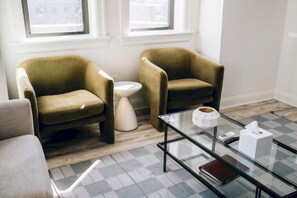 Penthouse | Interior - The Neighborhood Hotel - Lincoln Park (Chicago)