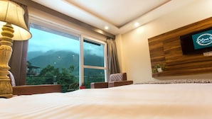 Deluxe Double Room | Pemandangan gunung