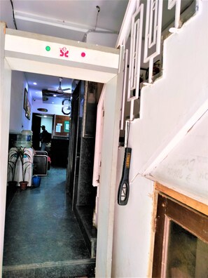 Entrada al alojamiento