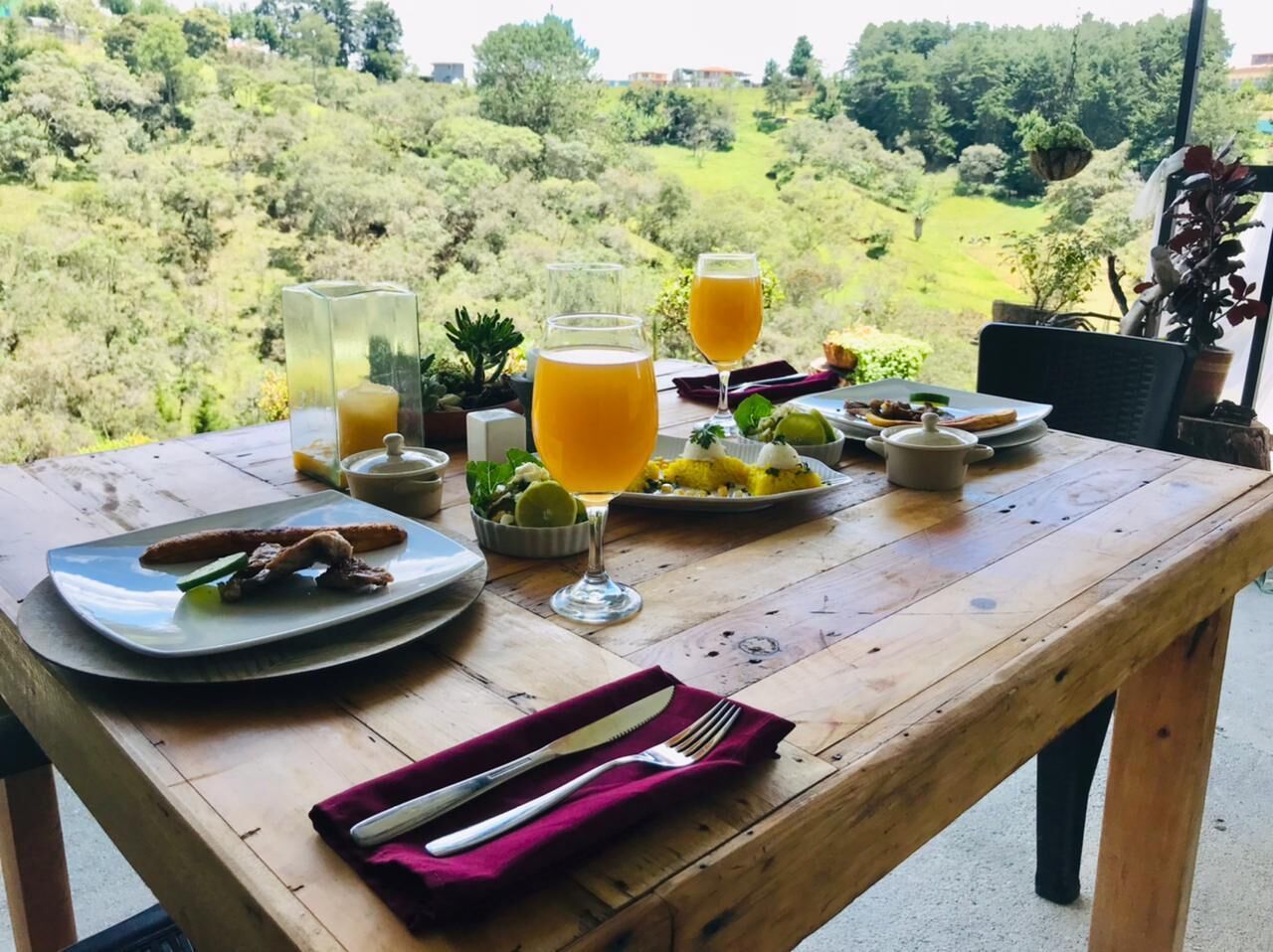 Outdoor dining