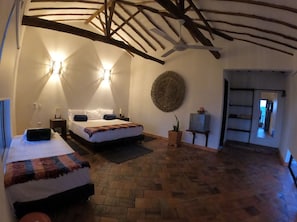 Basic Double Room | Minibar, free WiFi, bed sheets