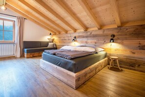 3 عدّة غرف نوم ومكواة/لوح كي وواي فاي مجانًا وملاءات أسرّة