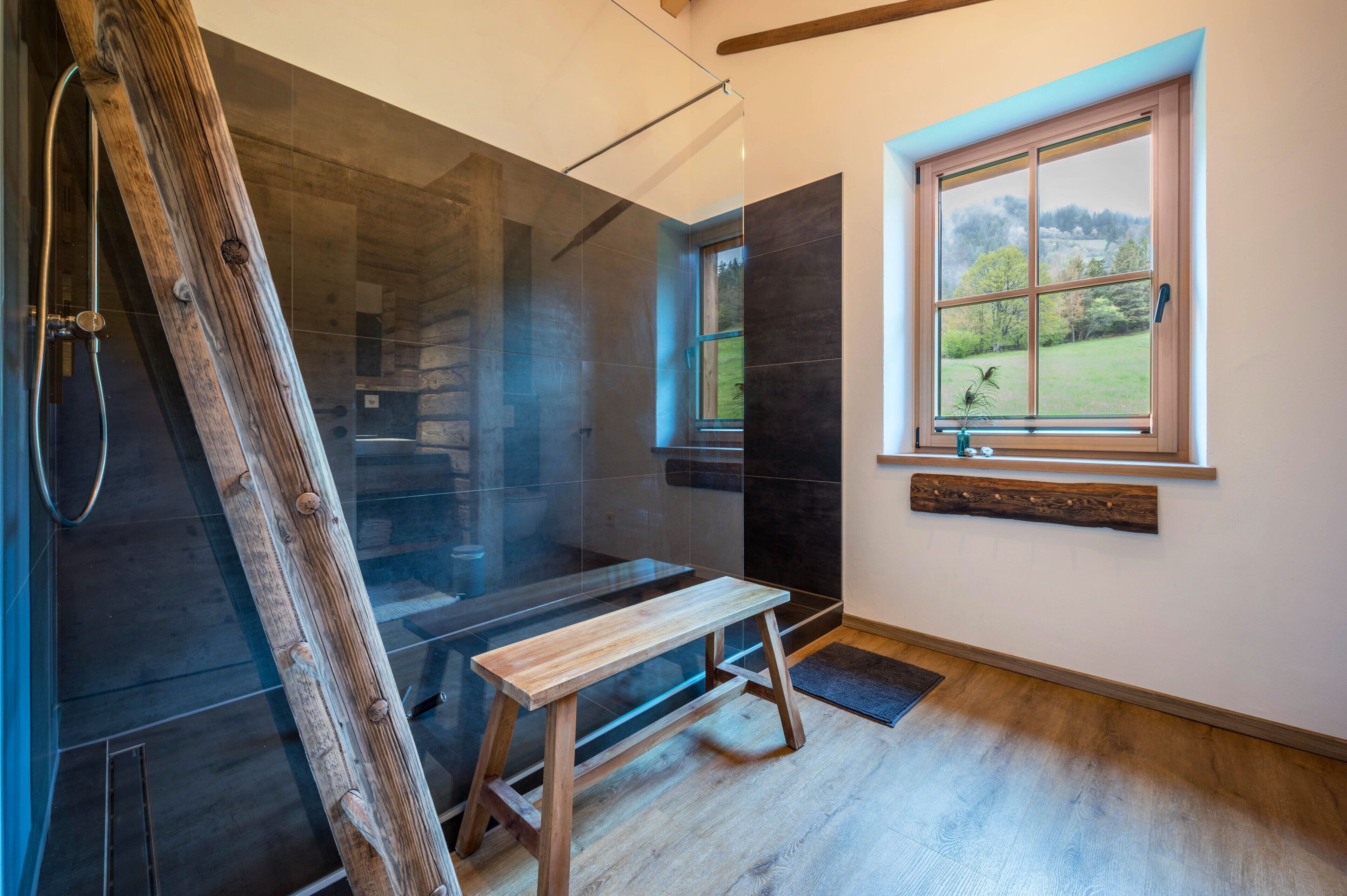 淋浴设施、吹风机、毛巾