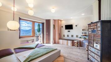 1 habitación, tabla de planchar con plancha, wifi gratis y ropa de cama