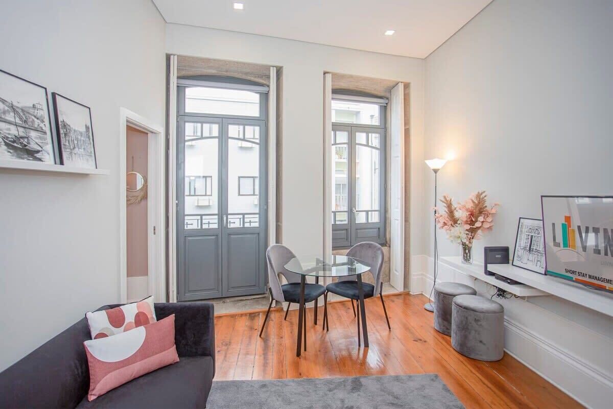 テレビ、書斎 / ワークスペース