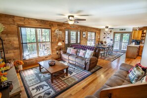 スマートテレビ、暖炉