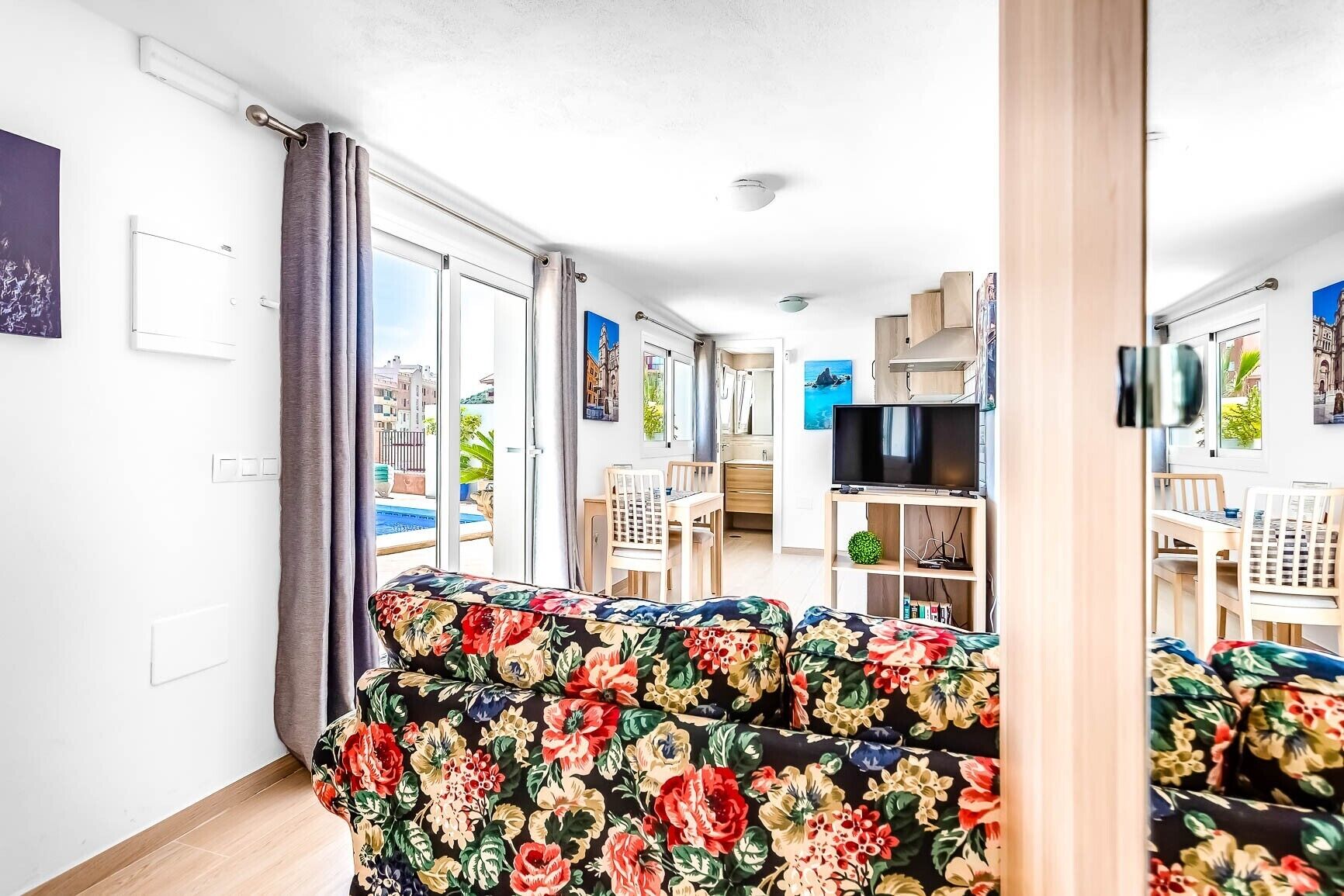 电视、流媒体服务