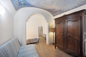 3 camere, ferro/asse da stiro, Wi-Fi gratuito, lenzuola