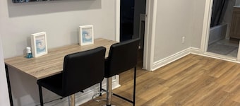 lovely 1 bedroom apartment in a quiet neighborhood.