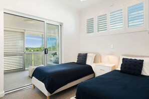 3 bedrooms, free WiFi, bed sheets