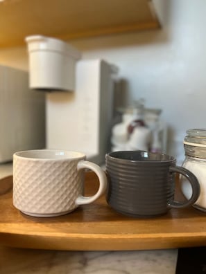 Coffee and/or coffee maker - Modern Guest Suite near Medical Center/La Cantera (San Antonio)