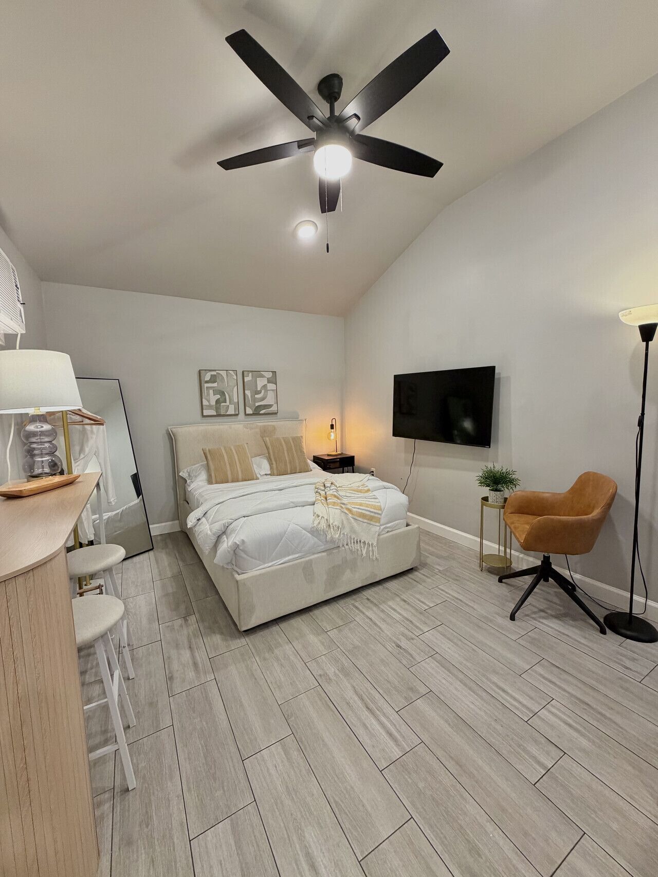 1 Schlafzimmer, Schreibtisch, Bügeleisen/Bügelbrett, WLAN