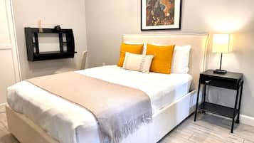 1 Schlafzimmer, Schreibtisch, Bügeleisen/Bügelbrett, WLAN