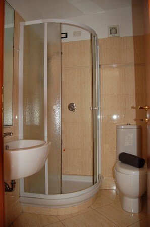 Apartment | Bathroom