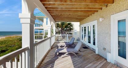 Beachfront home with a pool, game room, deck, grill, washer/dryer & central AC
