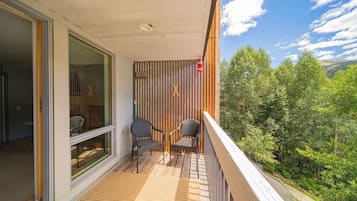 Condo (Liftside 304) | Exterior