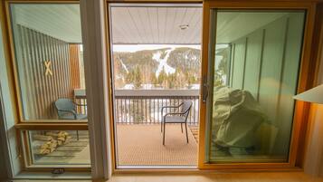 Condo (Liftside 304) | Exterior