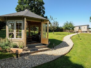 Cottage | Property grounds