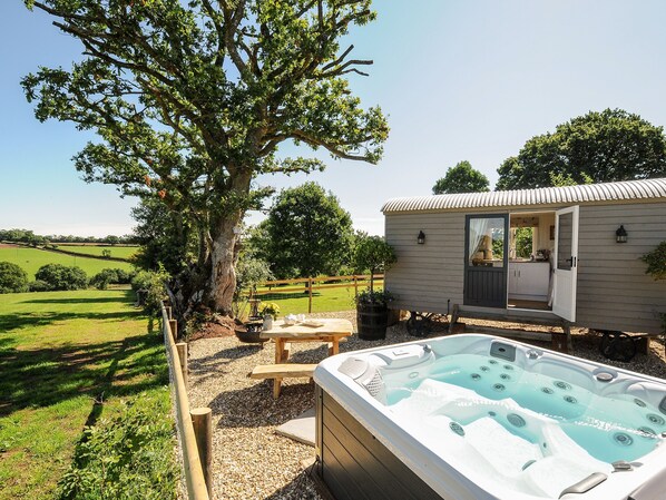 Cottage | Spa - Orchard Retreat (Crediton)