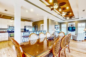 Dining - Spacious dog-friendly home w/pool, hot tub, access to tennis, pickle ball, pools (St. George Island)