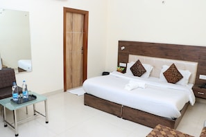 Hypo-allergenic bedding, down duvets, Select Comfort beds, free WiFi