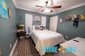 3 chambres, bureau, fer et planche à repasser, accès au Wi-Fi (inclus)