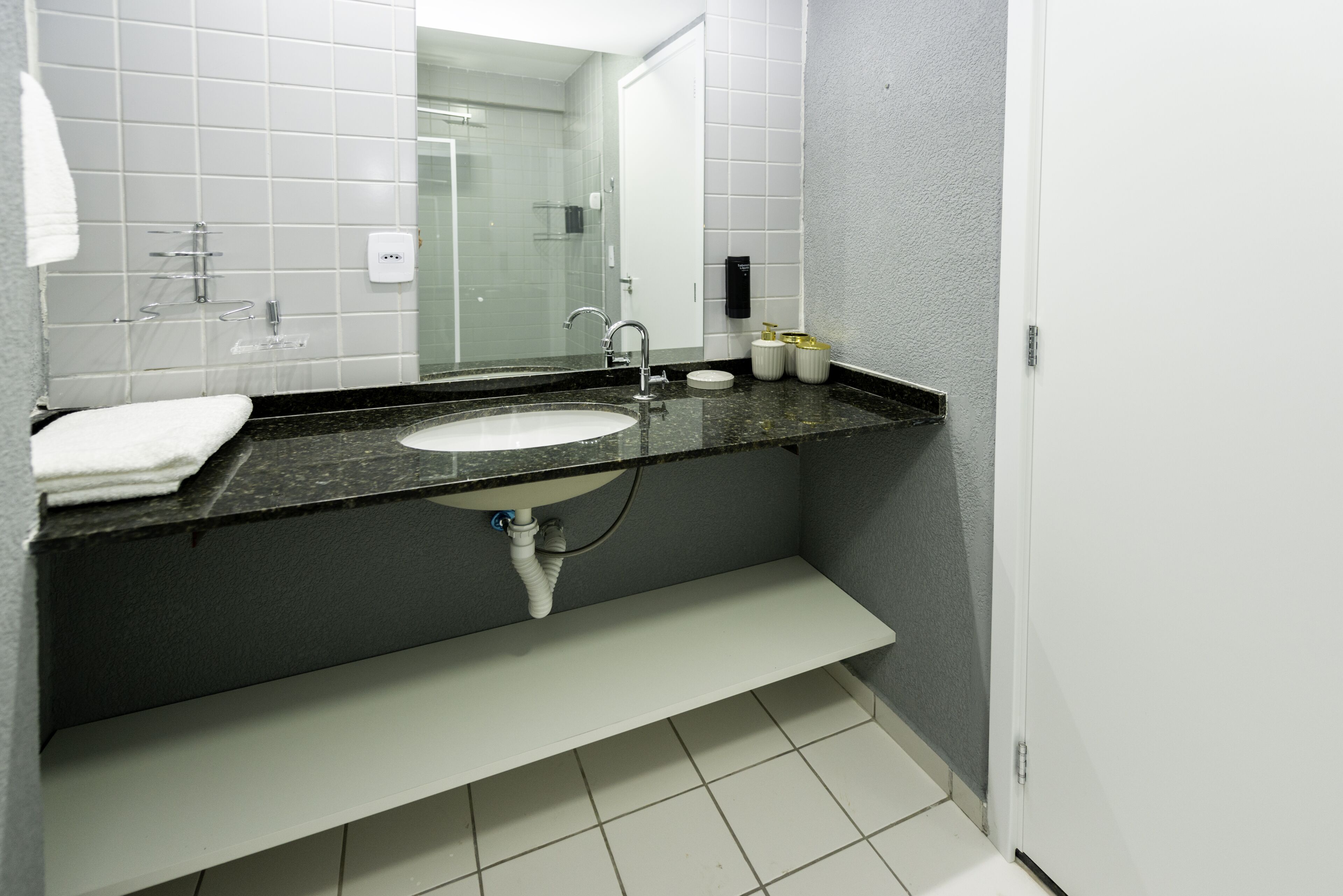 تجهيزات دش، دُش غزير، مستلزمات للعناية الشخصية صديقة للبيئة، مجففات شعر