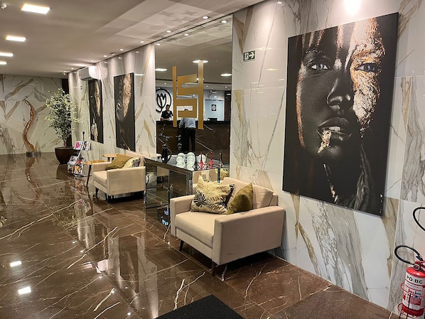 Lobby sitting area - Esuites Sorocaba (Sorocaba)