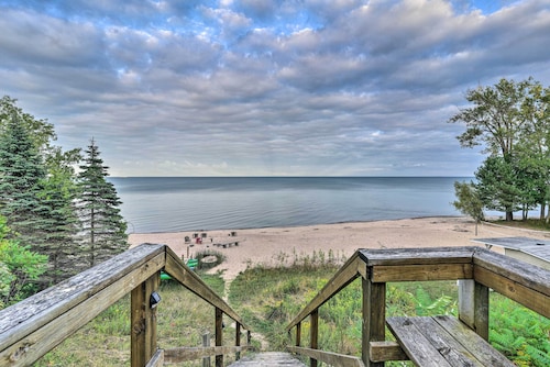 Lakefront Forestville Paradise w/ Private Beach!