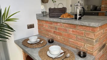Fridge, dishwasher, electric kettle, toaster