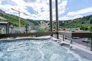 Powder Run 2 BR + LOFT A34 | Terrace/patio