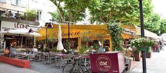 6-bedroom villa with pool and vineyard views