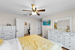 4 bedrooms, WiFi, bed sheets, wheelchair access