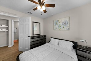 4 bedrooms, WiFi, bed sheets, wheelchair access