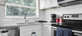 Heart of the City Townhouse, 3 Queens, Laundry