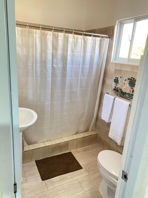 Family Studio | Bathroom