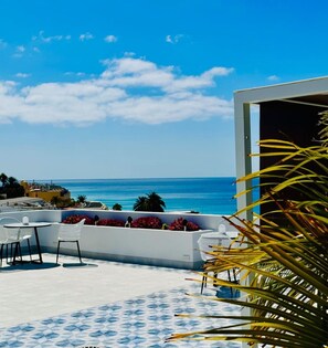 Outdoor dining - AMBER Apartments `SUNNY` Studio in the city center (Morro Jable)