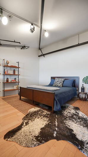 1 chambre, literie de qualité supérieure, bureau