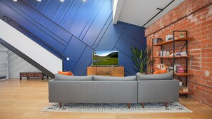 Interior - Chic DTLA Arts District Loft (Los Angeles)
