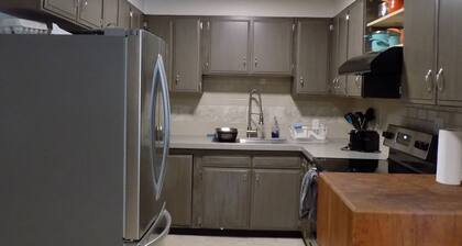 Comfy Duplex unit great for families and small groups, sleeps up to 9
