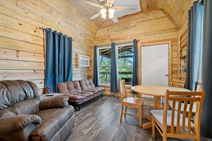 Property grounds - Lucky's Canoe & Kayak Cabin #1 - Caddo River Access! (Glenwood)